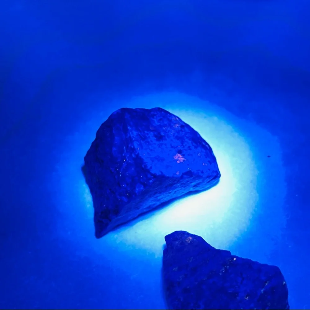 New Lapis Lazuli Third Eye Chakra Blue White Ultraviolet Natural Tumble Crystals